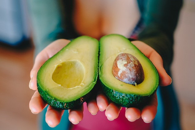 avocado, halves, cross section