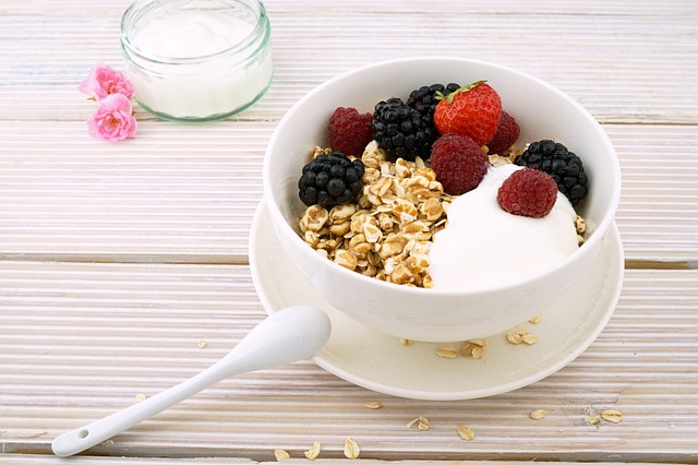 berries, muesli, blackberries