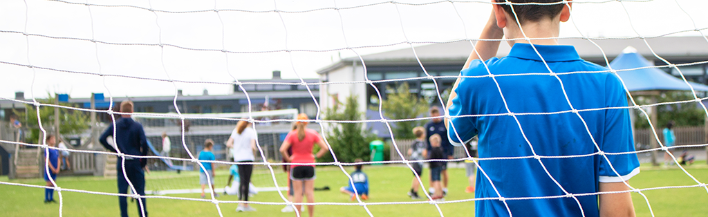 football game through net