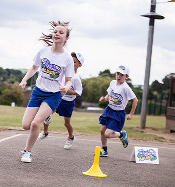 Golden Mile children running 353x378 1